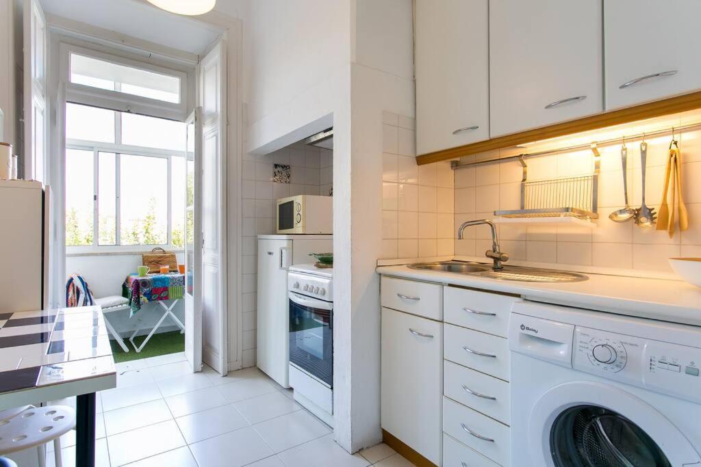 Principe Real Orange Tree W/ View 3 Bedrooms Flat! Лиссабон Экстерьер фото